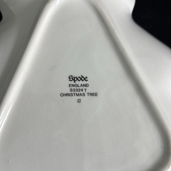 Spode Christmas Tree Shaped Dish 7.5” - Picture 3 of 5